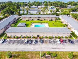 1100 E Caroline St Unit 204, Tavares, FL 32778