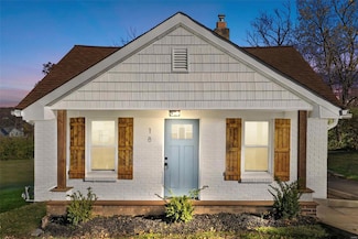 18 Reading Ave, Maryland Heights, MO 63043