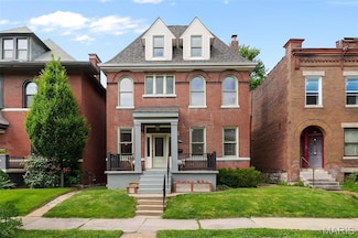 4121 Russell Blvd, Saint Louis, MO 63110
