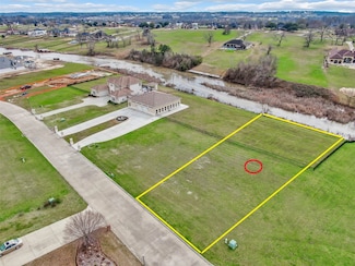 11697 Renaissance Dr, Montgomery, TX 77356