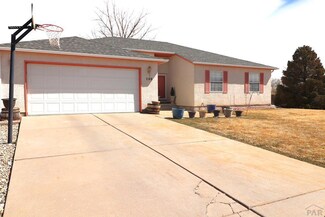 192 S Golfview Dr, Pueblo, CO 81007