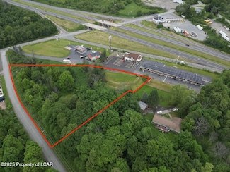 26 Southside Ln, Scott Township, PA 18414