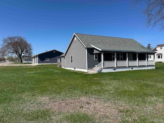 6403 N 1st St, Wells, MI 49894