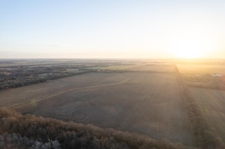 0000 N Hoover Rd, Halstead, KS 67056