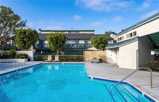 12802 Timber Rd Unit 16, Garden Grove, CA 92840