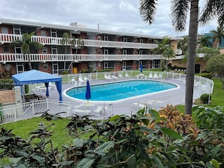 181 NE 14th Ave Unit 22B, Hallandale Beach, FL 33009