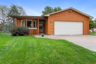 7924 Camden Ave N, Brooklyn Park, MN 55444
