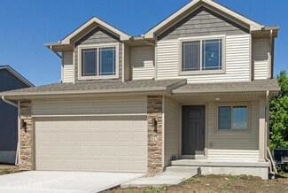 513 Meadow Brook Place, Huxley, IA 50124