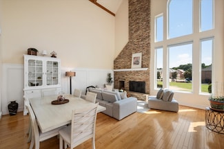 8404 Sunset Cove Dr, Fort Worth, TX 76179