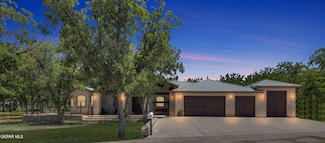 636 Keagle Rd, Socorro, TX 79927