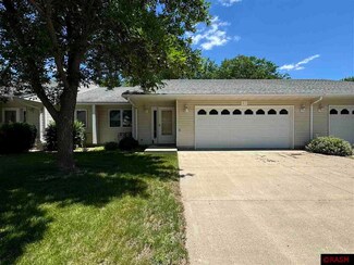 1815 Dr, St. Peter, MN 56082