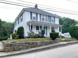 26 Benoit St, Coventry, RI 02816