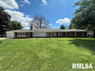 1903 Mound Rd, Jacksonville, IL 62650