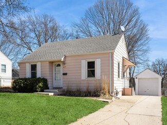 625 11th St, West Des Moines, IA 50265