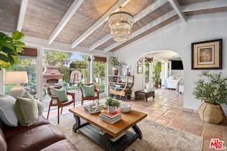 213 Via Cordova, Newport Beach, CA 92663