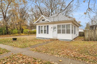 909 E Oregon St, Urbana, IL 61801