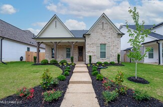 3530 Hatton Dr, Nesbit, MS 38651