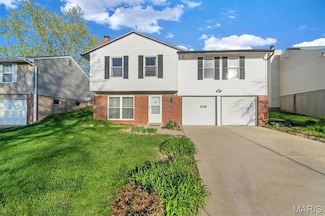2536 Wellesley Dr, High Ridge, MO 63049