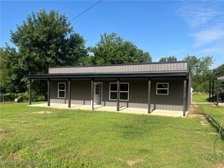 300 S Fargo St, Muldrow, OK 74948