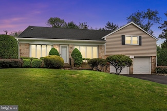 669 Worthington Dr, Warminster, PA 18974