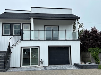 62 Clark St, Long Beach, NY 11561