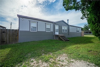 1101 Vela St, Alice, TX 78332
