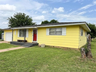 707 S Third St, Cheyenne, OK 73628