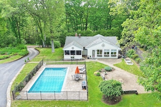 44 Josies Ring Rd, Monroe, CT 06468