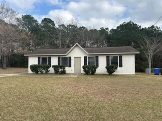 2412 Glen Haven Dr, Dothan, AL 36301