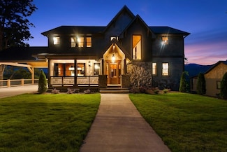 601 Overlook Dr, Blue Ridge, GA 30513