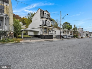 344 E Bacon St, Pottsville, PA 17901