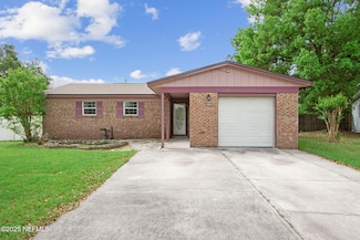 8204 Frost St S, Jacksonville, FL 32221