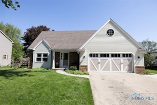 22 Mattatuck Way, Waterville, OH 43566
