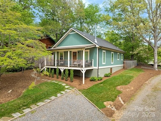 328 McCoy Cove Rd, Black Mountain, NC 28711