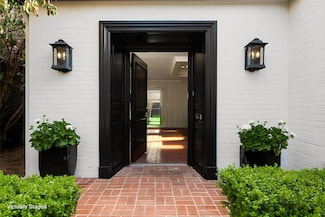 4625 N Versailles Ave, Dallas, TX 75209