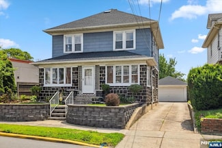 1154 Anderson Ave, Fort Lee, NJ 07024