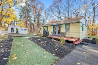 388 Marion Ave, Plantsville, CT 06479