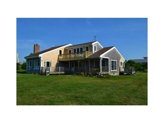 766 Lakeside Dr, Block Island, RI 02807