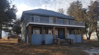 904 Highway 150 S, West Union, IA 52175