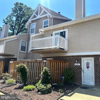4443 Pembrook Village Dr Unit 125, Alexandria, VA 22309