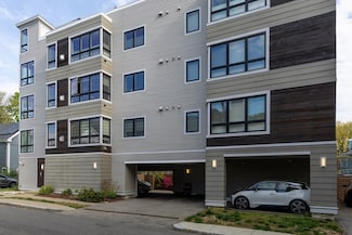 60 Cameron St Unit 2, Brookline, MA 02445