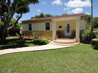 450 Cardinal St, Miami Springs, FL 33166