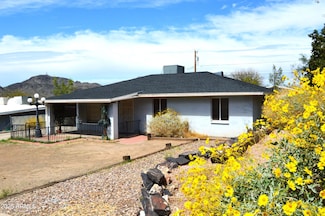 1528 E Mission Ln, Phoenix, AZ 85020