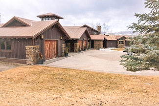 201 Cottonwillow Rd, Butte, MT 59743