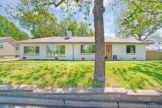 1150 S 6th St, Saint Charles, MO 63301