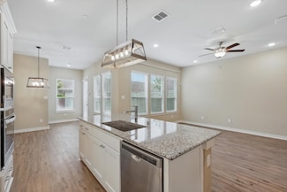 2757 S Market Square, Justin, TX 76247
