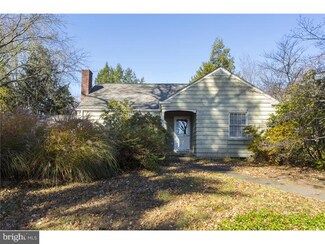 54 Hart Ave, Hopewell, NJ 08525