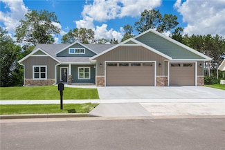 1138 Craven Ct, Eau Claire, WI 54703