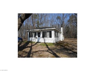 7774 Penn Line Dr, Williamsfield, OH 44093