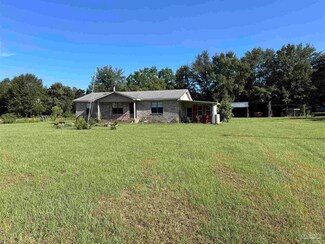 5410 Forest Hills Ln, Milton, FL 32570